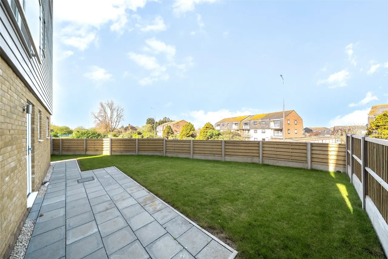 Dymchurch Road, Kent, St. Marys Bay, TN29 0HF, photo 13
