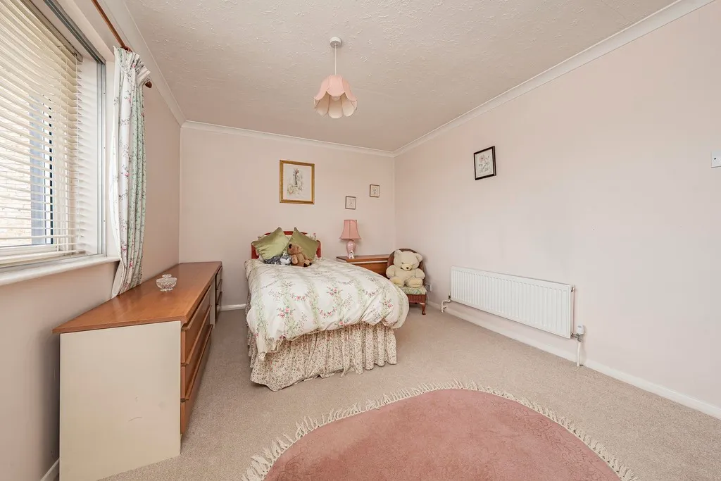 Beacon Close, North Uxbridge, UB8, photo 47