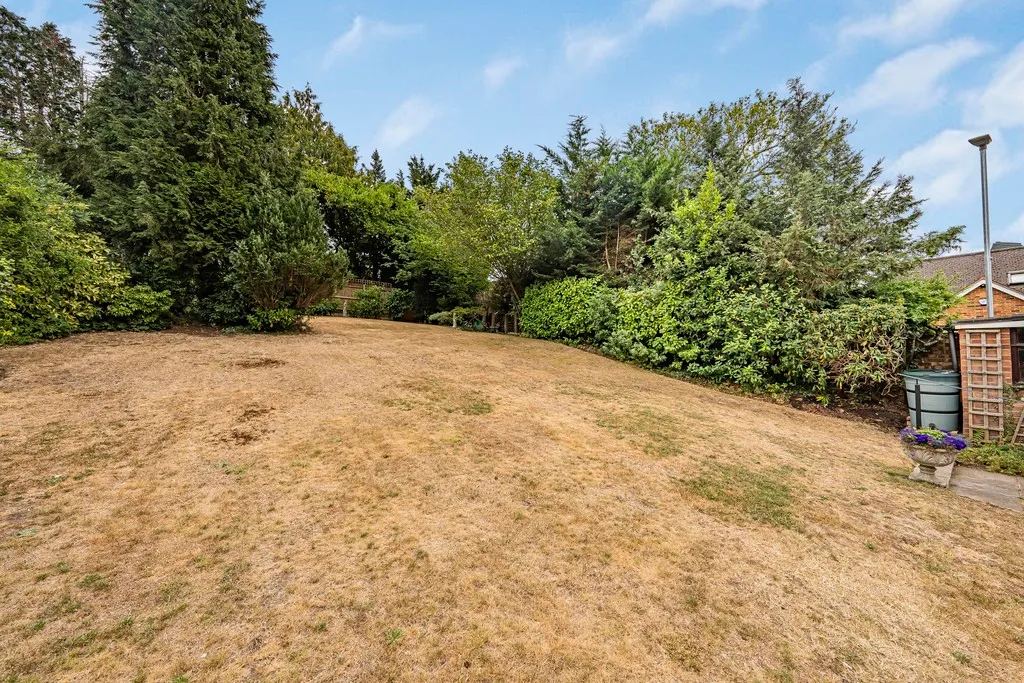 Beacon Close, North Uxbridge, UB8, photo 7