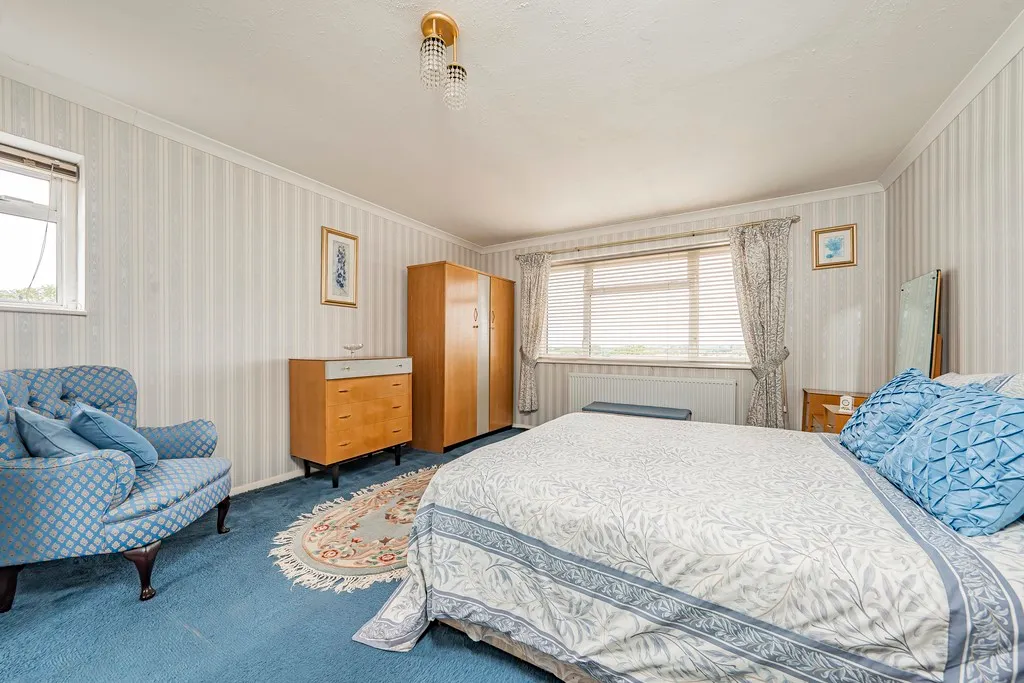 Beacon Close, North Uxbridge, UB8, photo 39