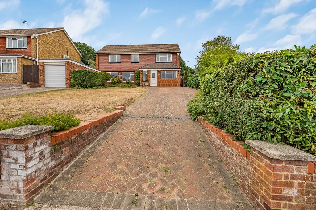 4 bed house for sale — Beacon Close, North Uxbridge, UB8