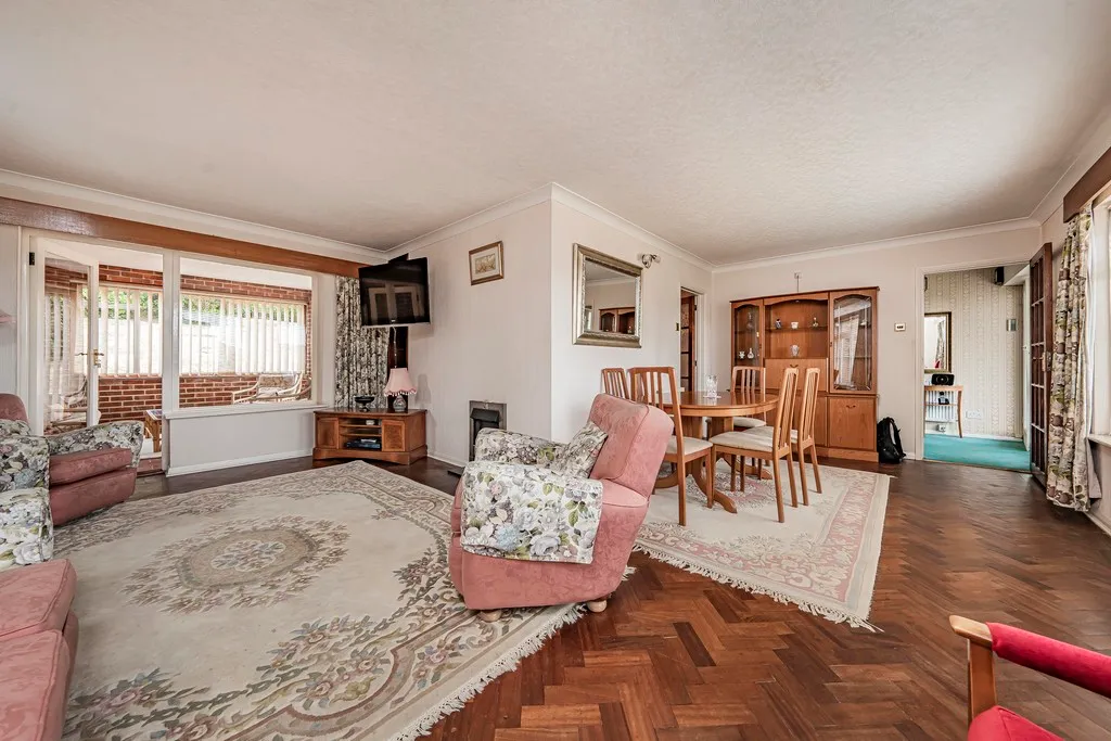 Beacon Close, North Uxbridge, UB8, photo 6