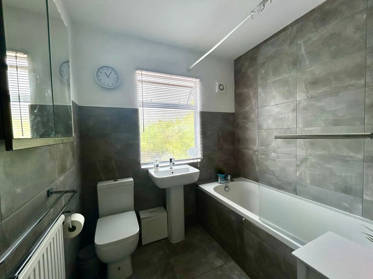 Smithy Lane, Tadworth, KT20, photo 19
