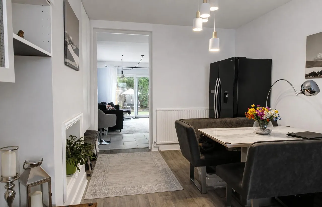 Smithy Lane, Tadworth, KT20, photo 11