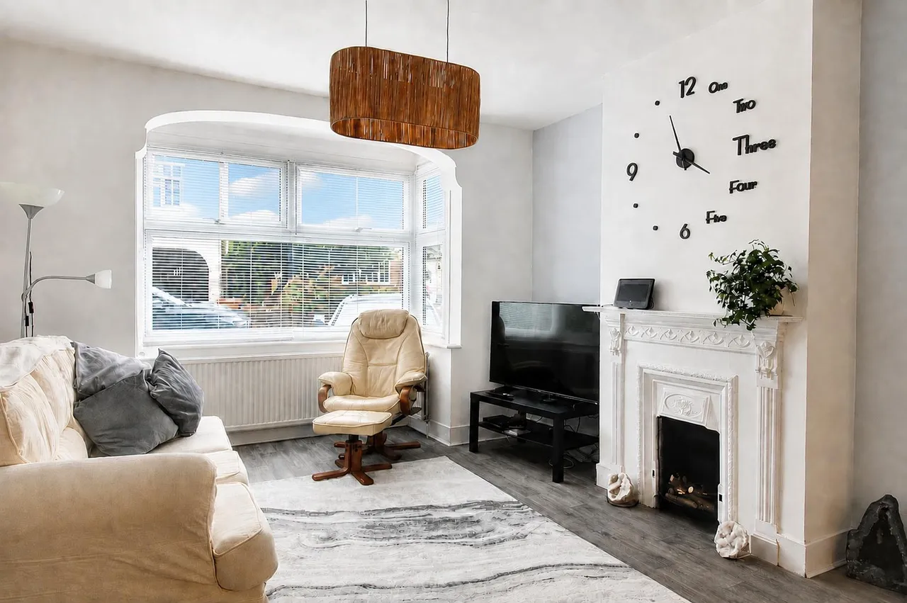 Smithy Lane, Tadworth, KT20, photo 2