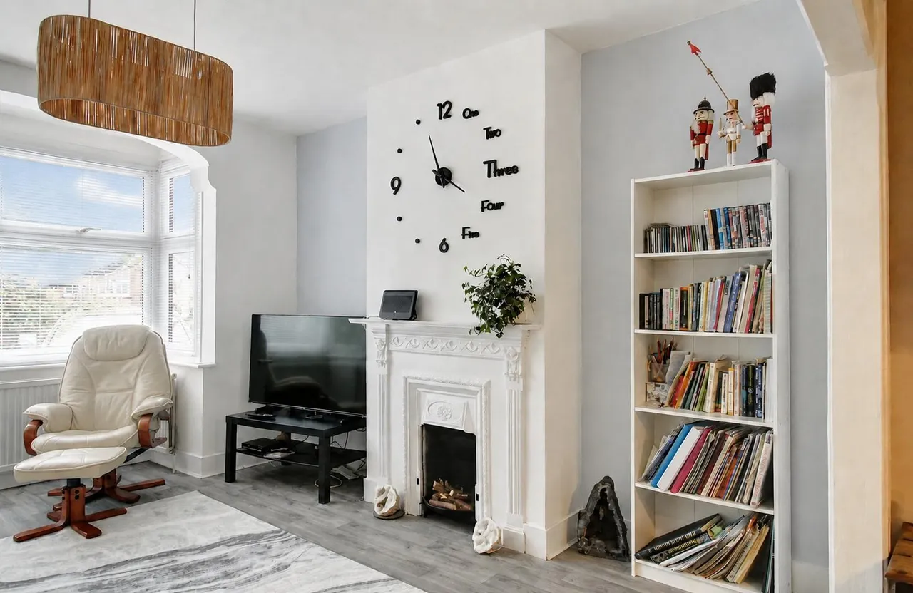 Smithy Lane, Tadworth, KT20, photo 9