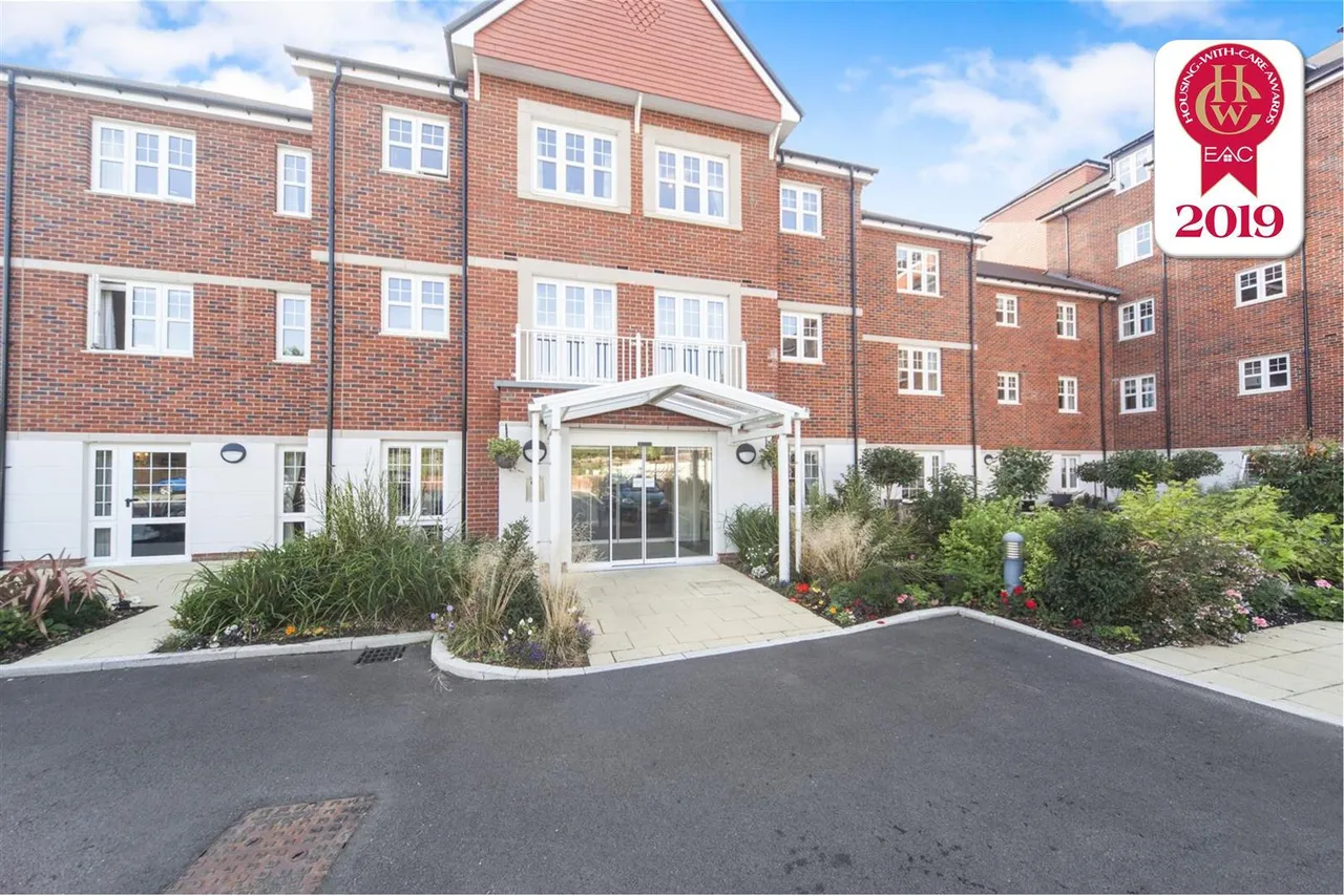 St. Lukes Road, Maidenhead, SL6, photo 11
