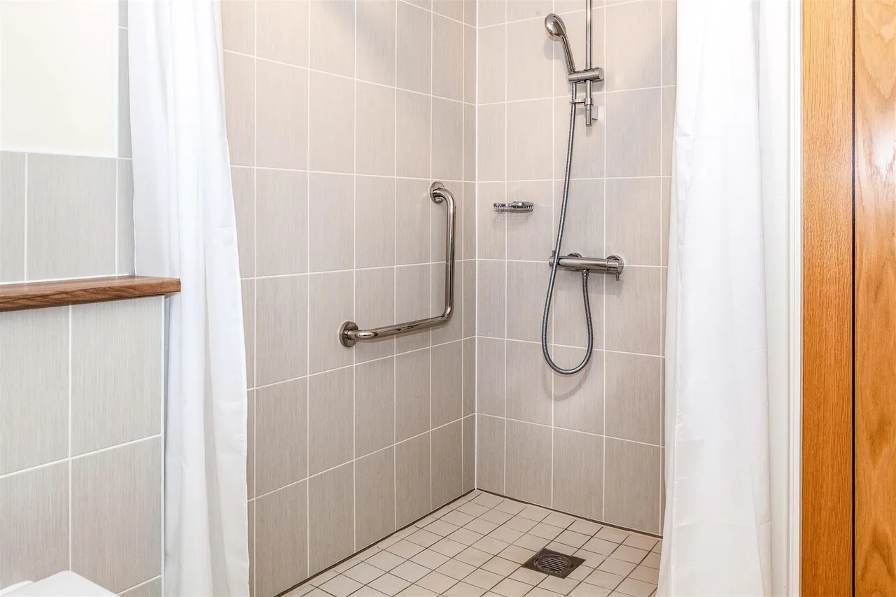 St. Lukes Road, Maidenhead, SL6, photo 7