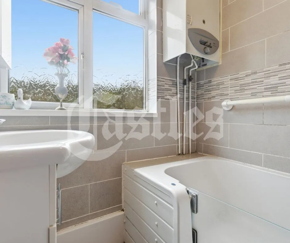 Clonmell Road, London, N17, photo 9