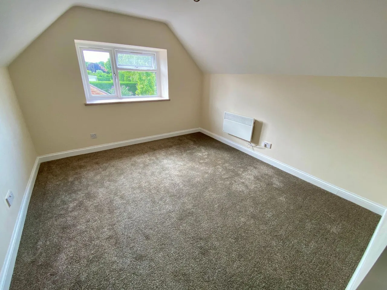 Main Street, Ingoldsby, NG33, photo 16