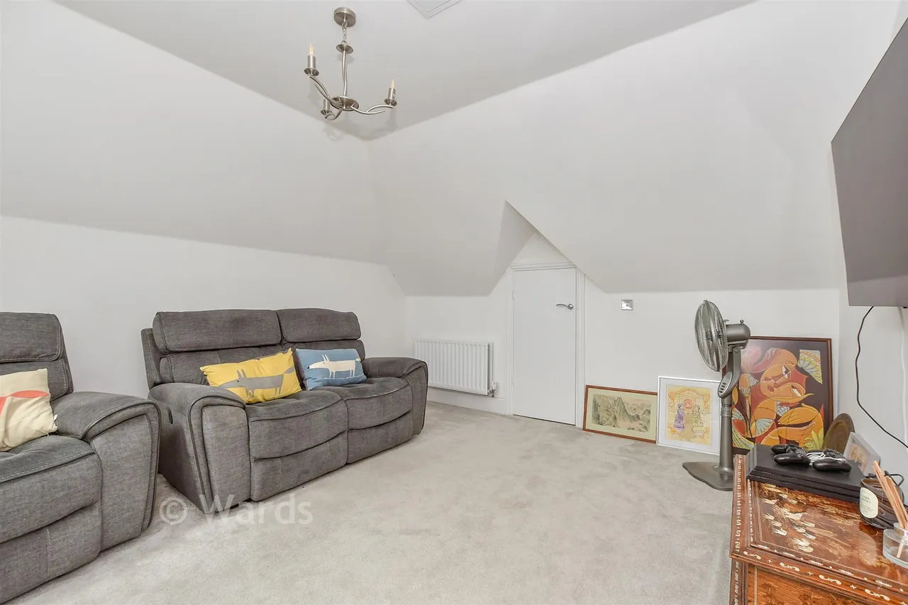 Admiral Way, Marden, TN12, photo 13