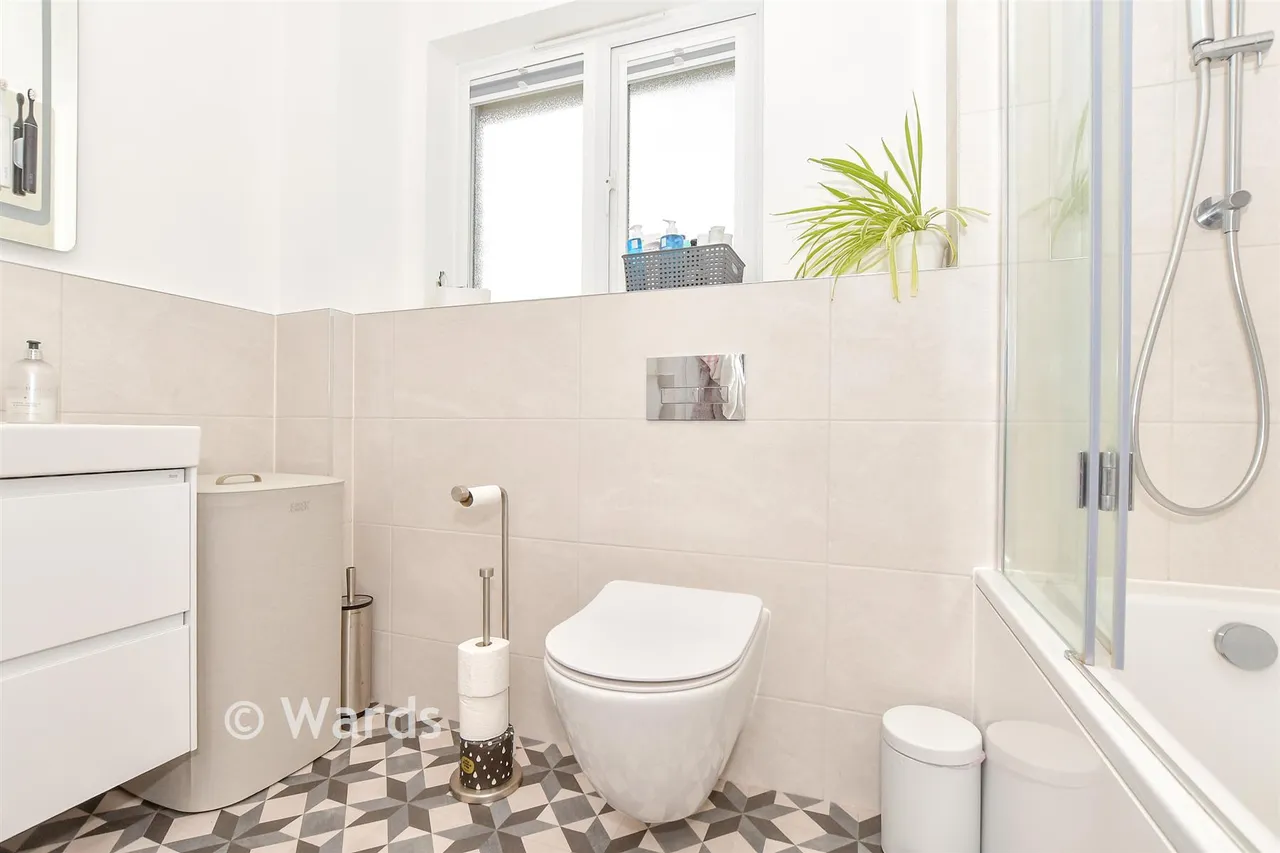 Admiral Way, Marden, TN12, photo 12