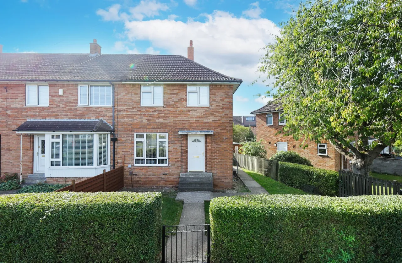 2 bed house for sale, Fillingfir Walk, Leeds, LS16