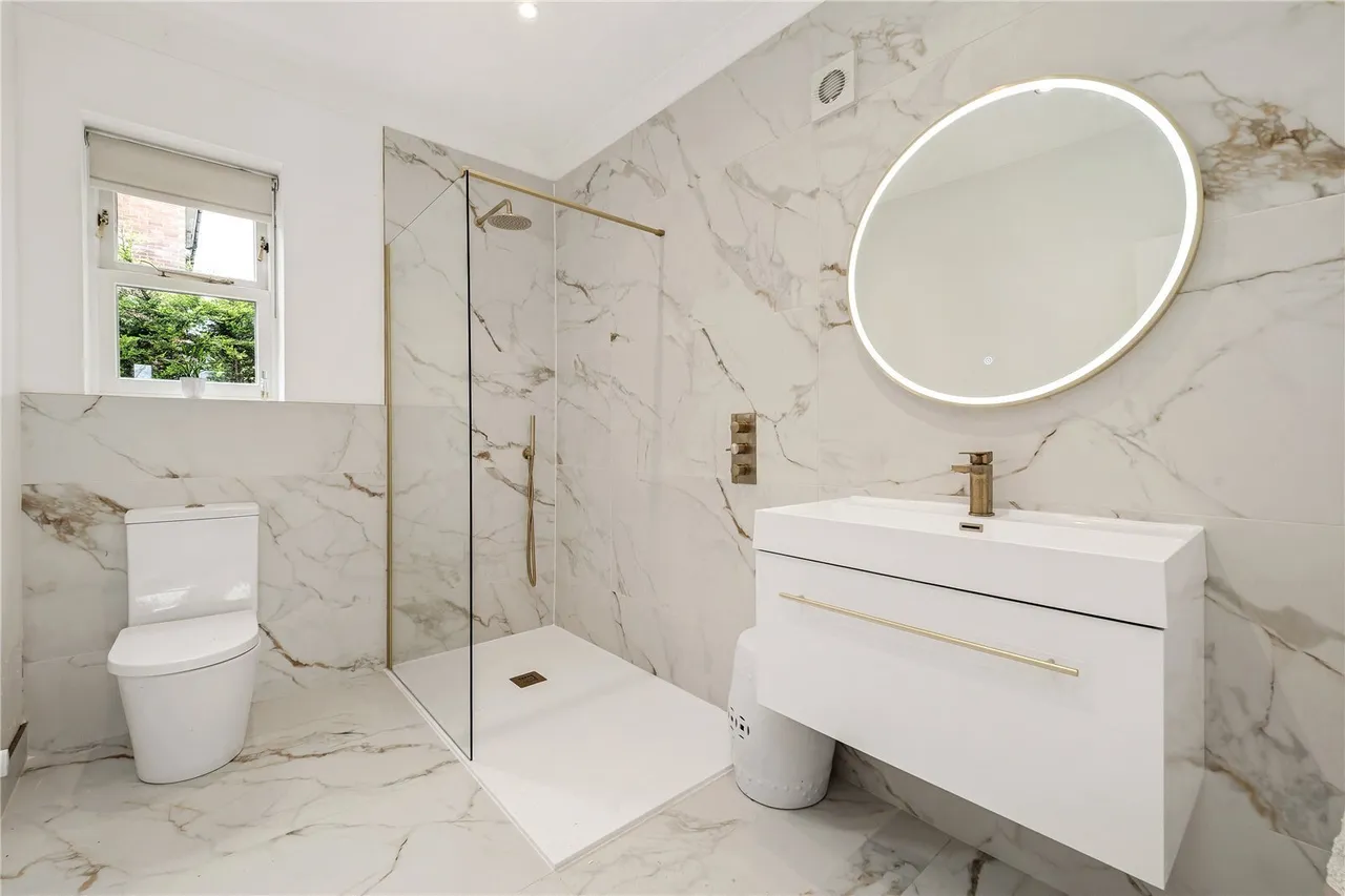 The Lawns, Bowdon, WA14, photo 14