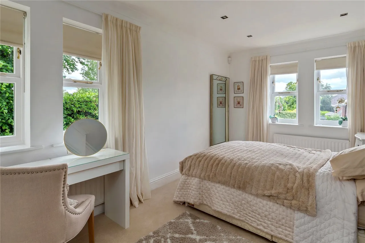 The Lawns, Bowdon, WA14, photo 13