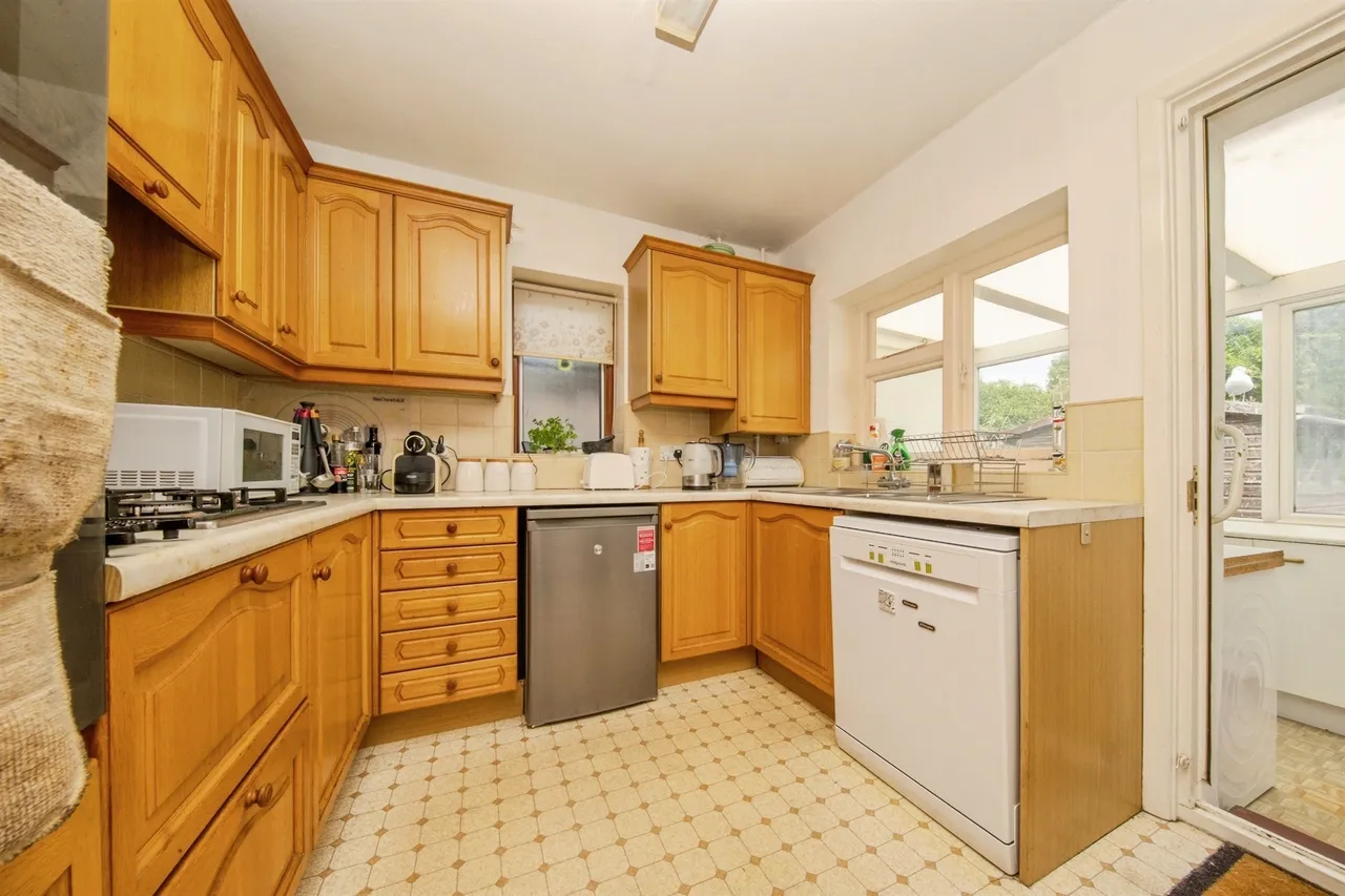 Bedford Road, Holland-On-Sea, Clacton-On-Sea, photo 4