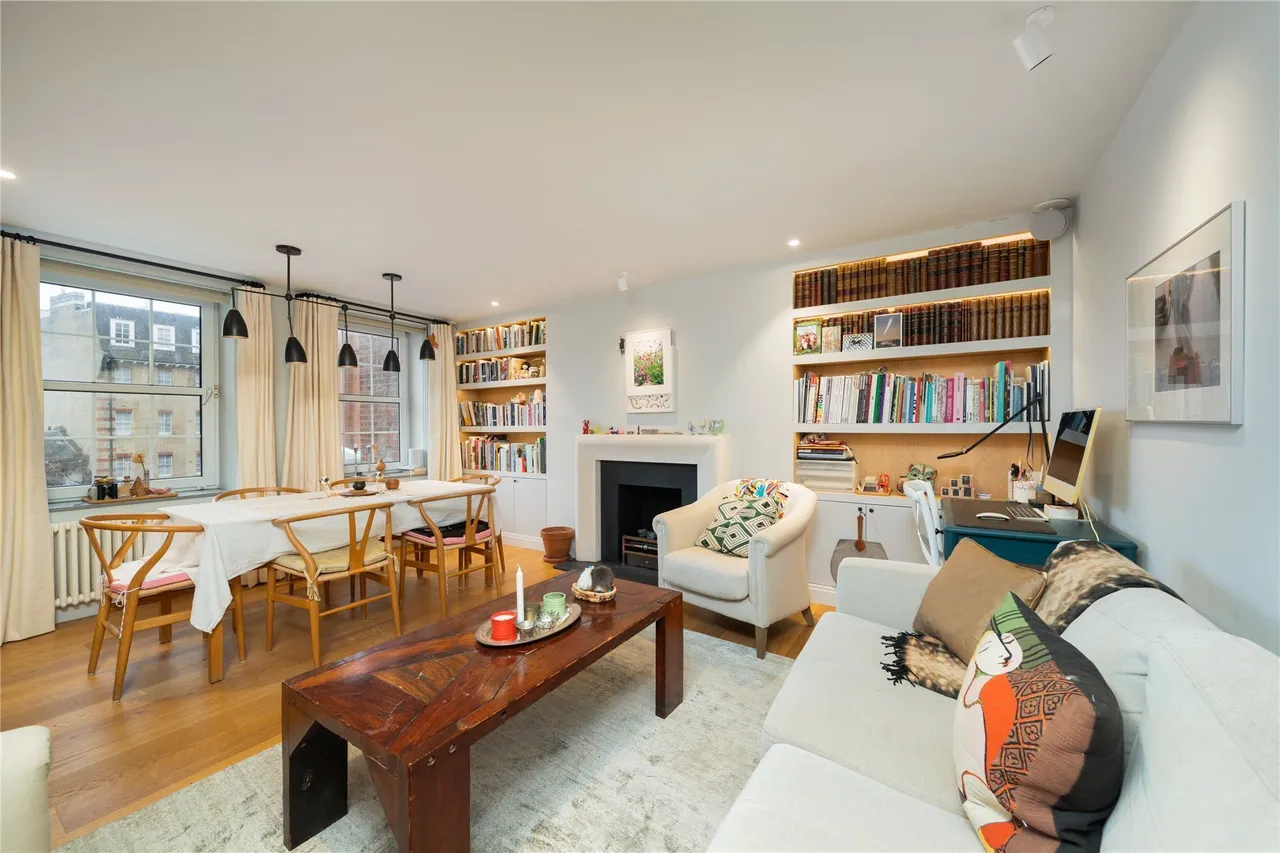 2 bed flat for sale — Crown Lodge, 12 Elystan Street, Chelsea, London, SW3