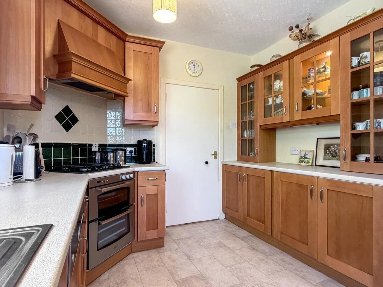 St. Catherines Place, Elgin, photo 12