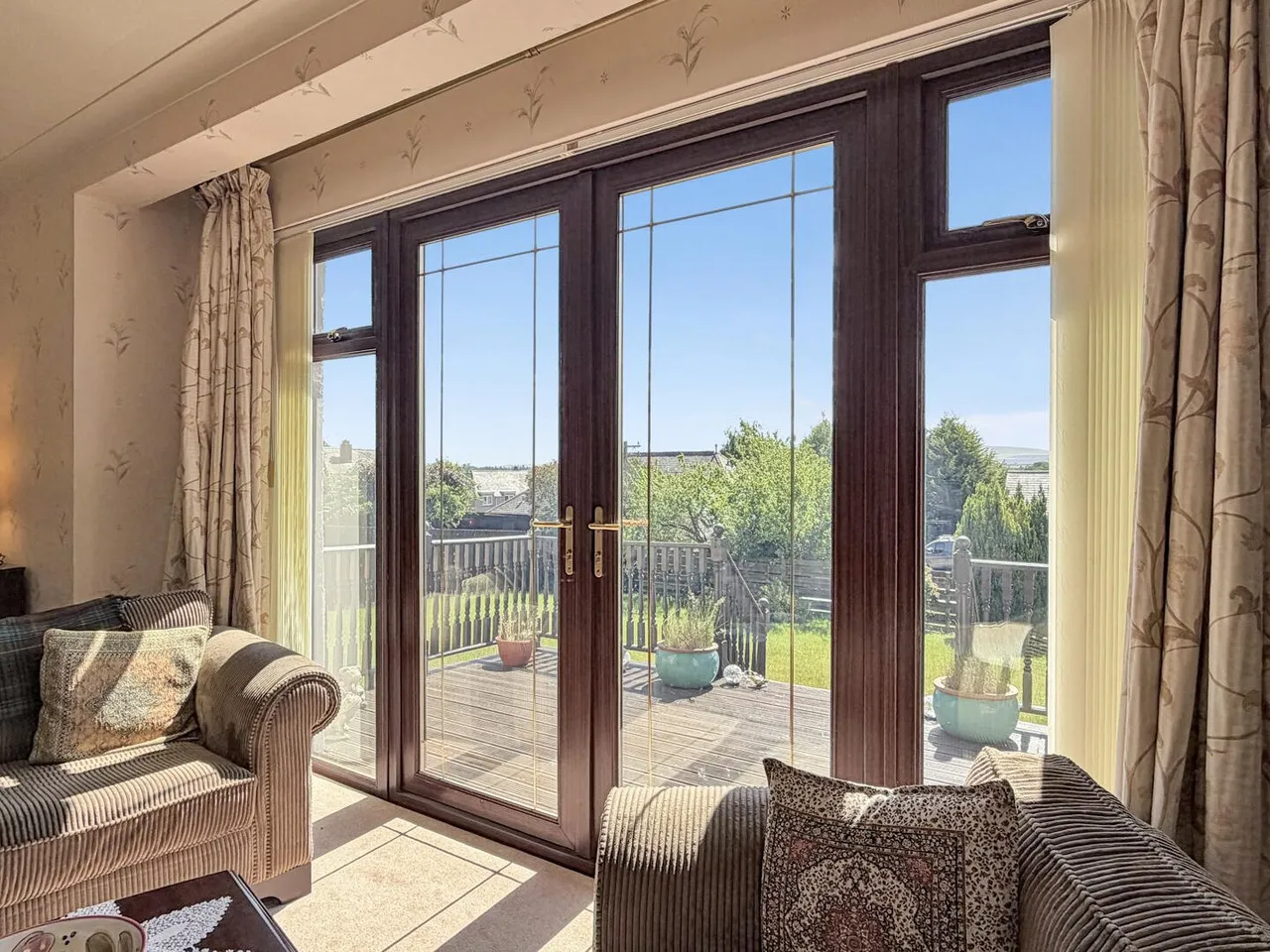 St. Catherines Place, Elgin, photo 7