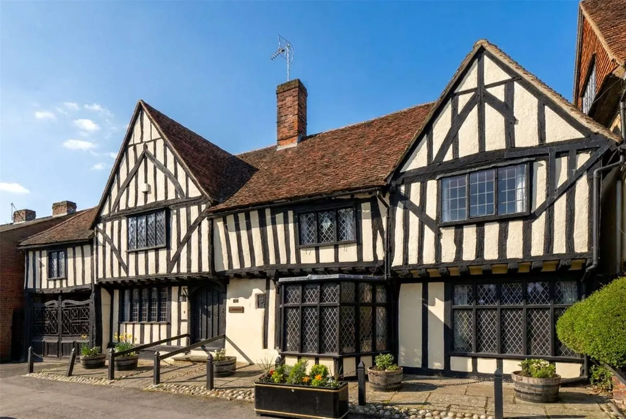 4 bed house for sale — Lower Street, Stansted, Essex, CM24 8LN