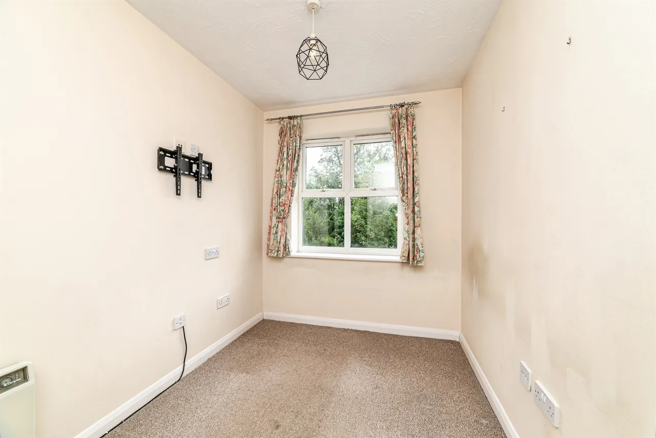 Norn Hill, Basingstoke, RG21, photo 4