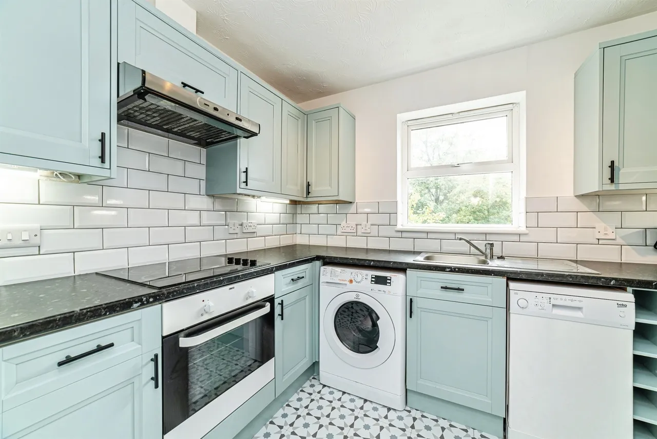Norn Hill, Basingstoke, RG21, photo 2