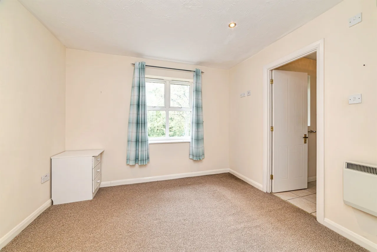 Norn Hill, Basingstoke, RG21, photo 6