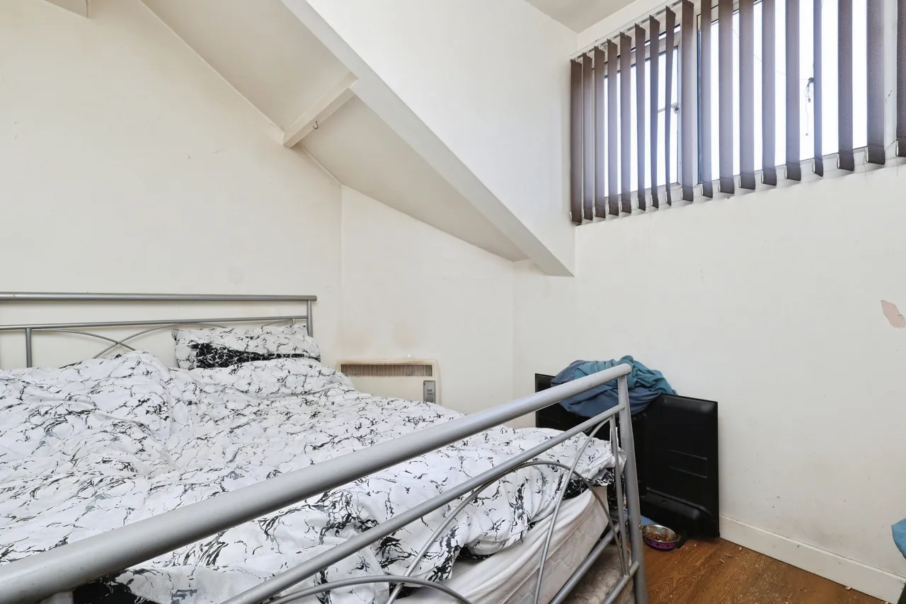 Bradford Road, Keighley, BD21, photo 5