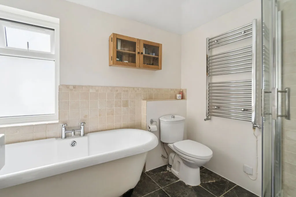 Oak Tree Road, Marlow SL7 3EE, photo 13