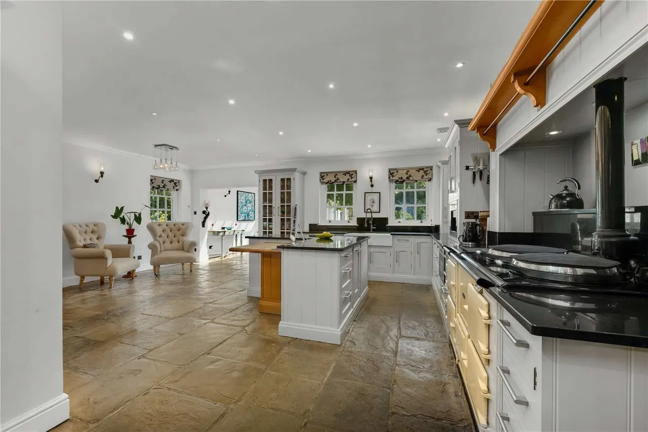 Gorse Hill Road, Wentworth Estate, Virginia Water, Surrey, GU25 4AS, photo 7