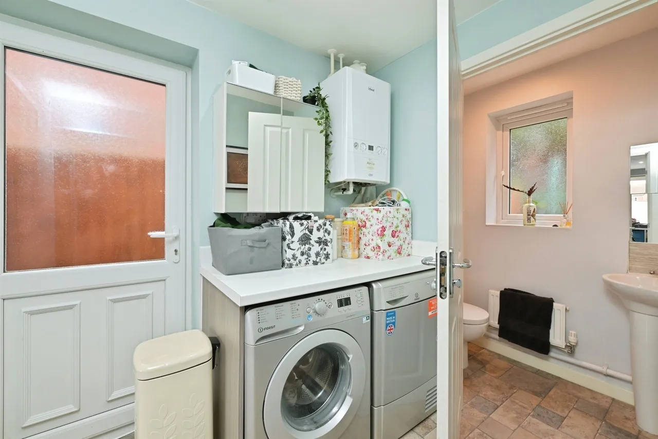 Whitney Drive, Yaxley, Peterborough, photo 7
