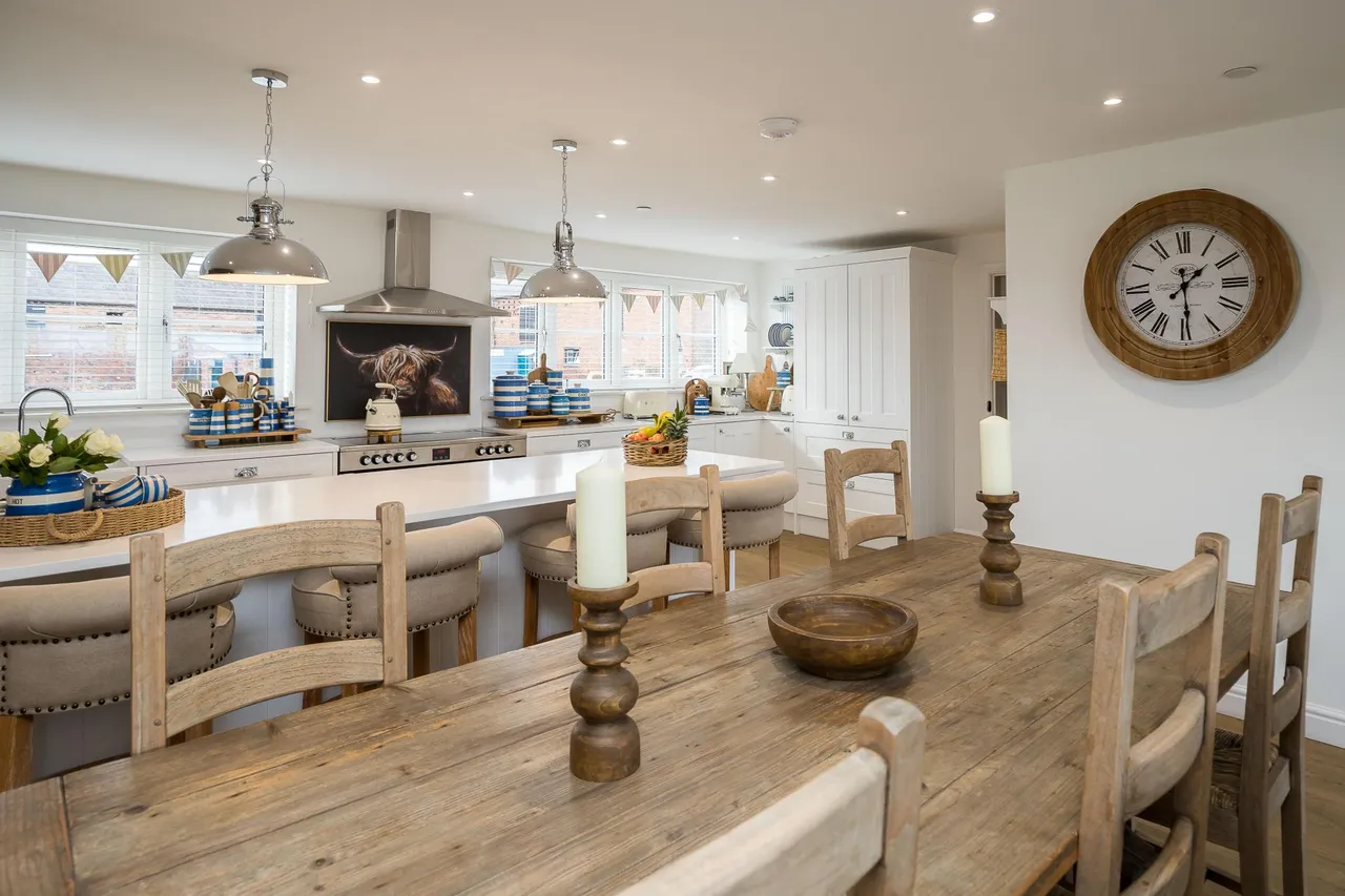 Lower Farm Road, Is-Y-coed, LL13, photo 7