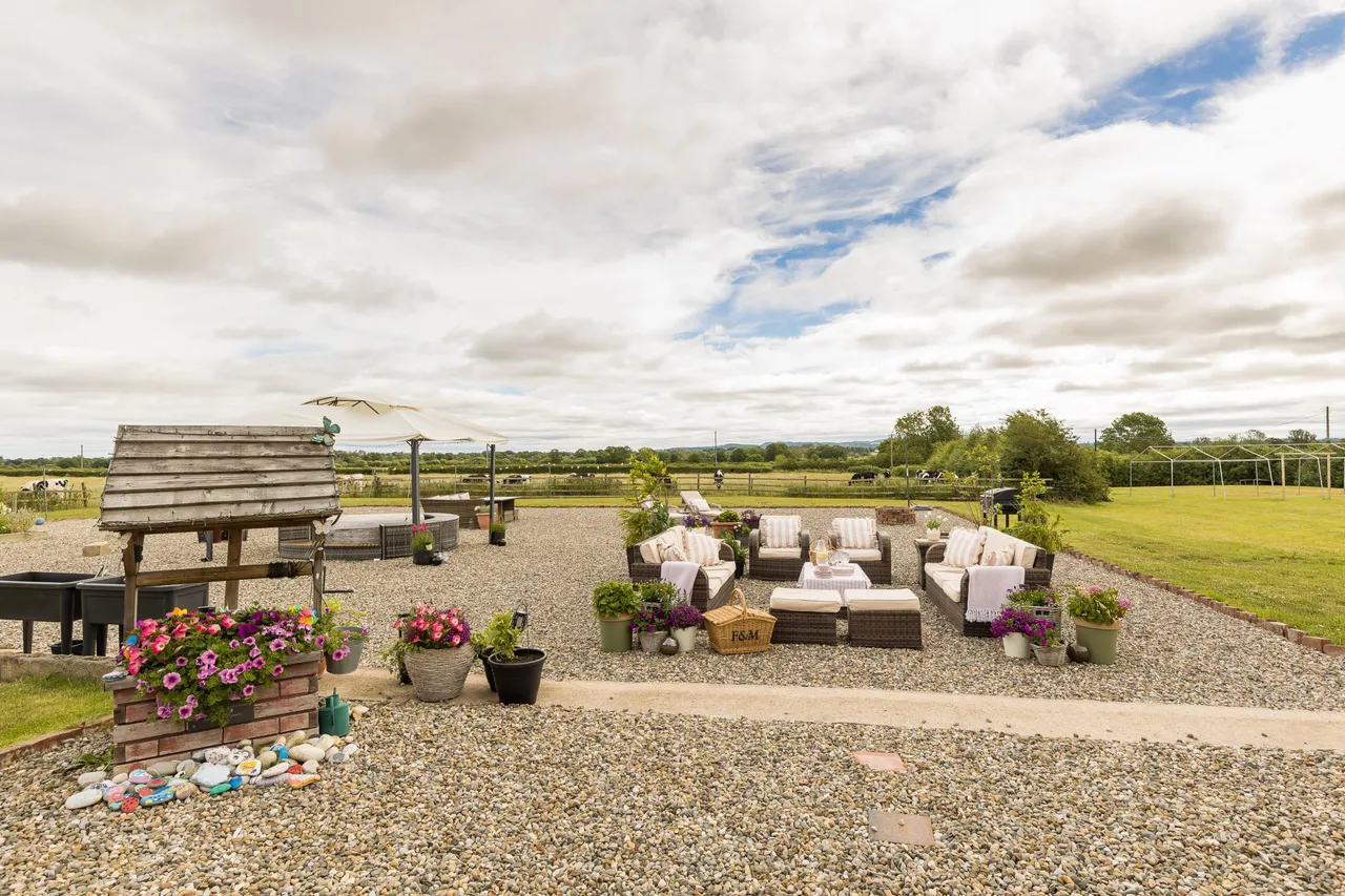 Lower Farm Road, Is-Y-coed, LL13, photo 3