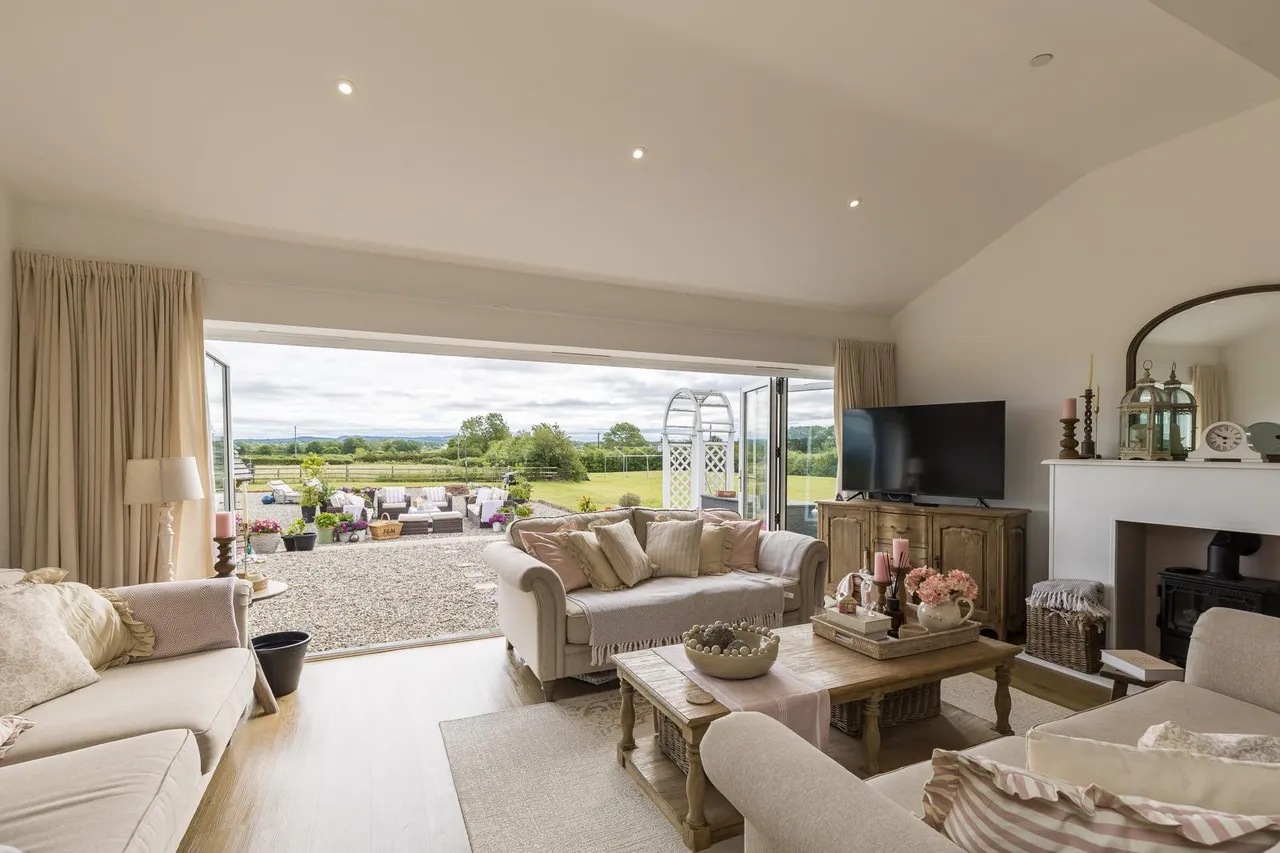 Lower Farm Road, Is-Y-coed, LL13, photo 4