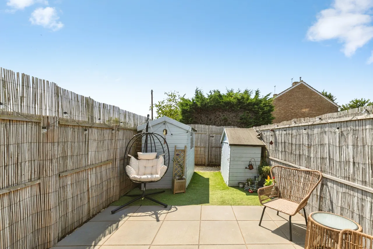 Stoneleigh Drive, Carterton, OX18, photo 22