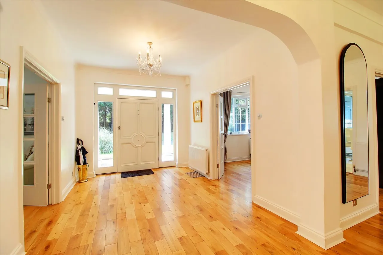 Dixons Hill Close, North Mymms AL9 7EG, photo 27