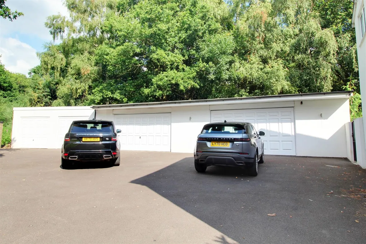 Dixons Hill Close, North Mymms AL9 7EG, photo 47