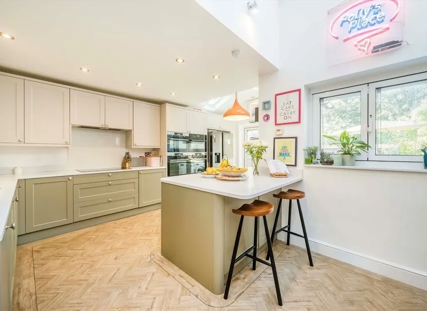 Westville Road, Thames Ditton, KT7, photo 3