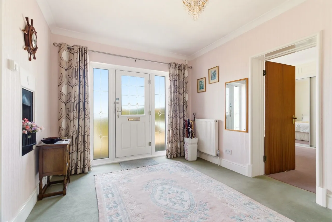 Tring Road, Dunstable, LU6, photo 8
