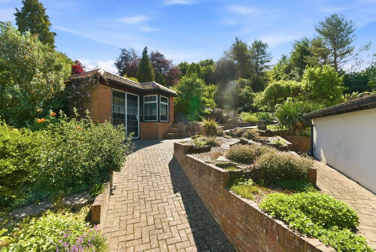Tring Road, Dunstable, LU6, photo 10