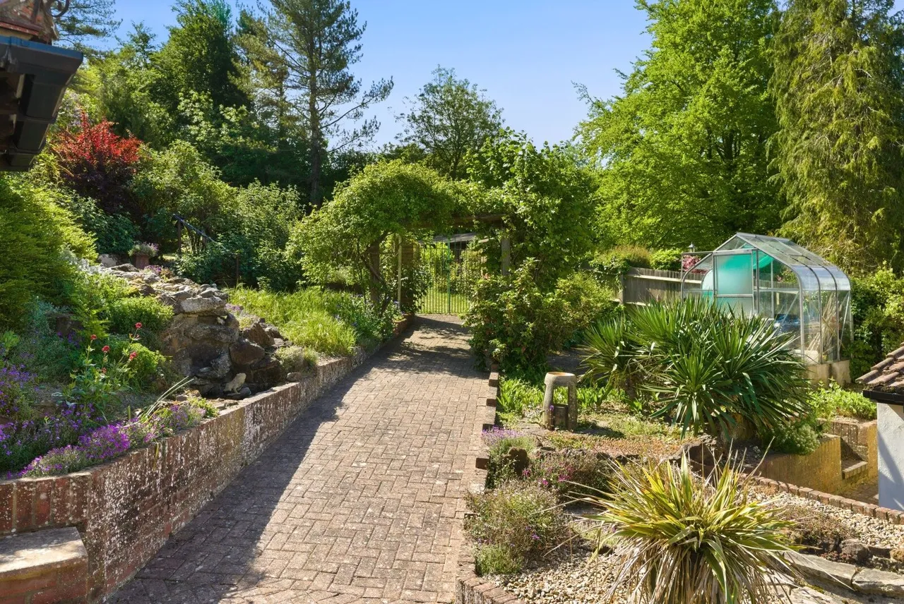 Tring Road, Dunstable, LU6, photo 9