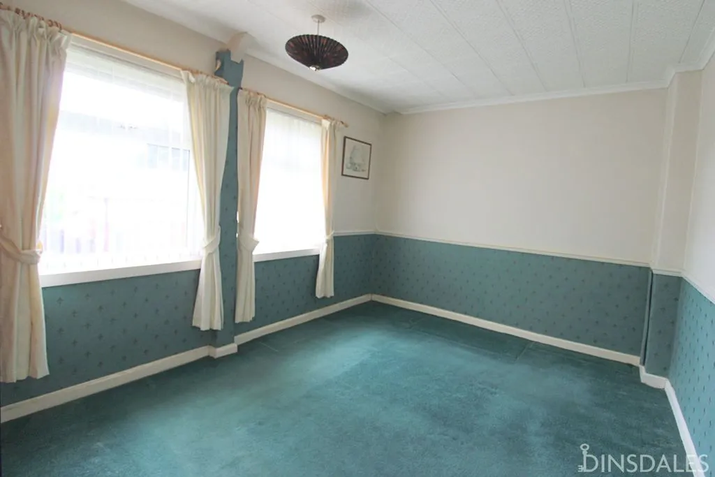 Rhodesway, Bradford BD8 0DN, photo 5