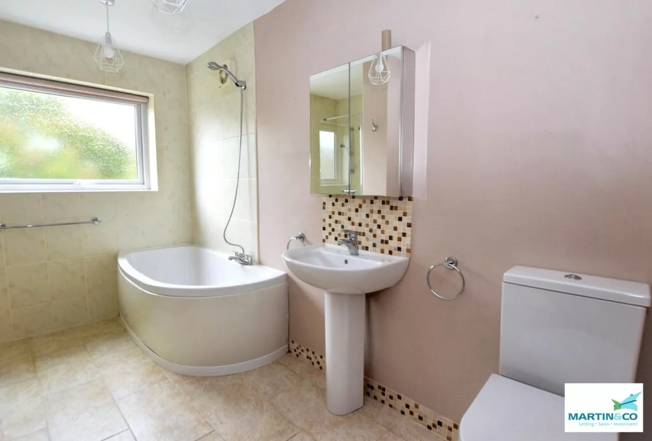 Outlands Drive, Hinckley, LE10, photo 11