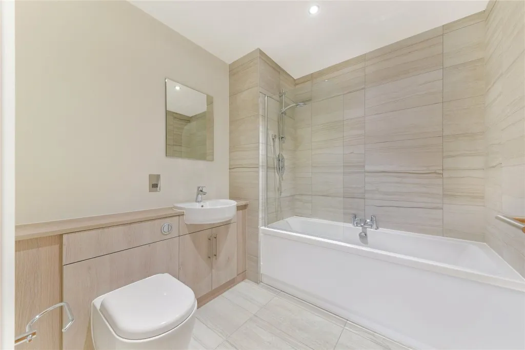 Goldhawk Road, London, photo 12