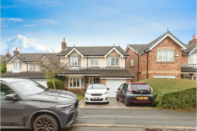 4 bed house for sale — Greenleigh Close, Bolton