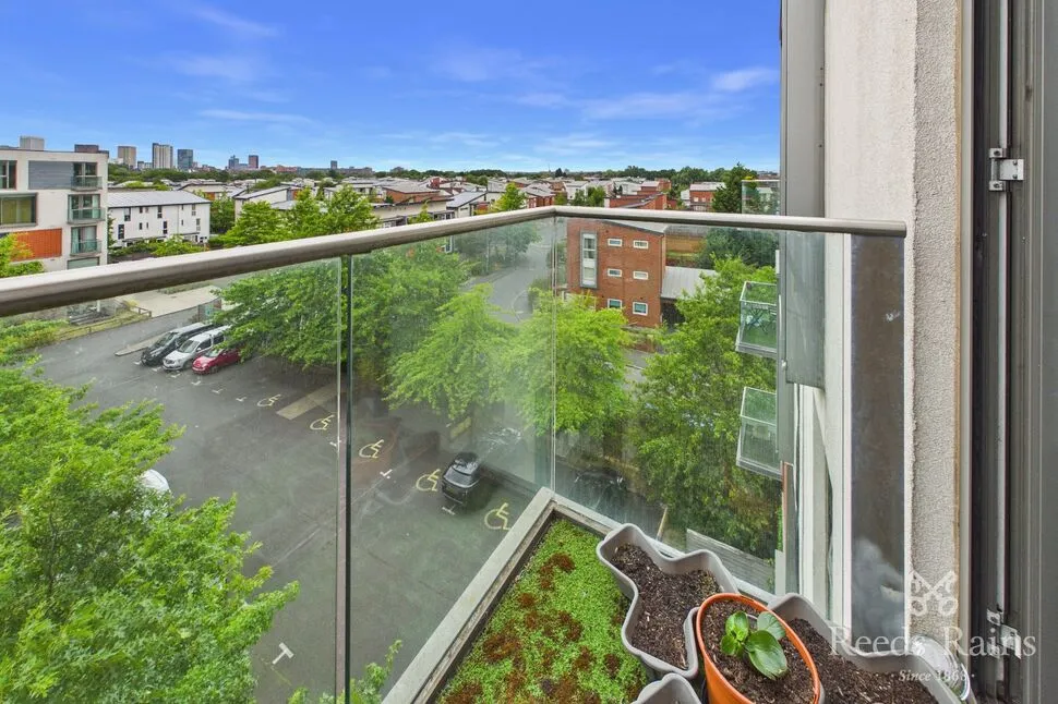Ashton Old Road, Manchester, M11, photo 14