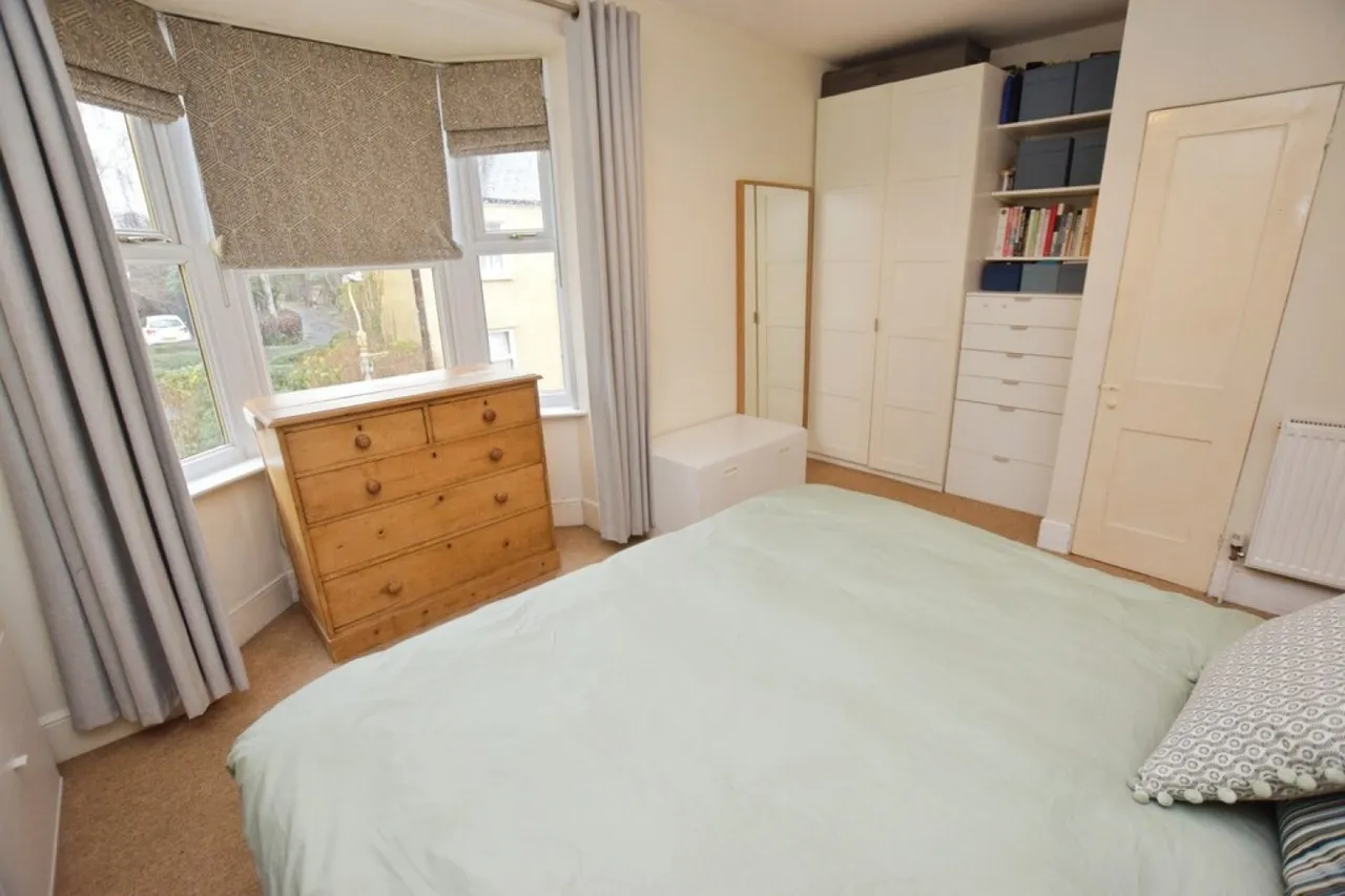 St. Sidwells Avenue, photo 7