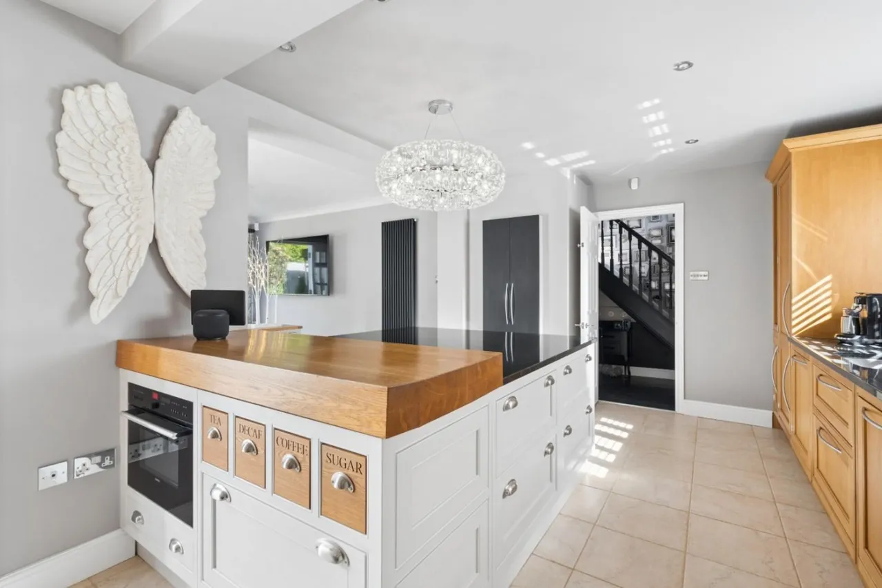 Saxon Close, Amersham, Buckinghamshire, HP6 5QA, photo 10