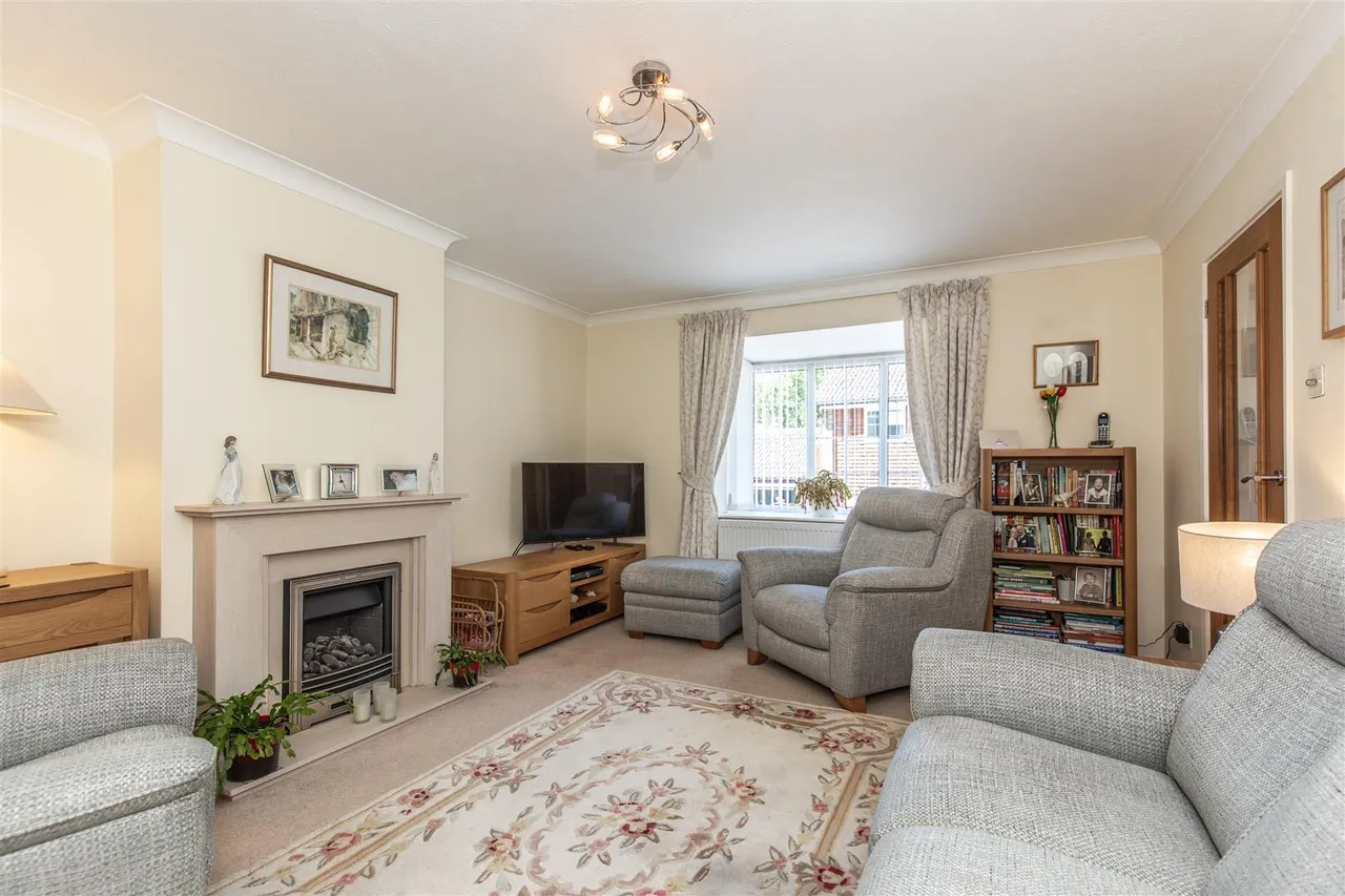 Swaines Way, Heathfield, TN21 0AN, photo 4