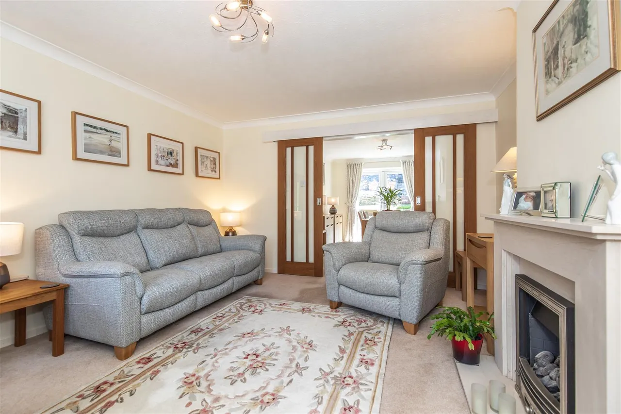 Swaines Way, Heathfield, TN21 0AN, photo 3